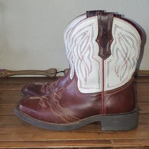 Ariat womens ranch baby II west size 7.5b